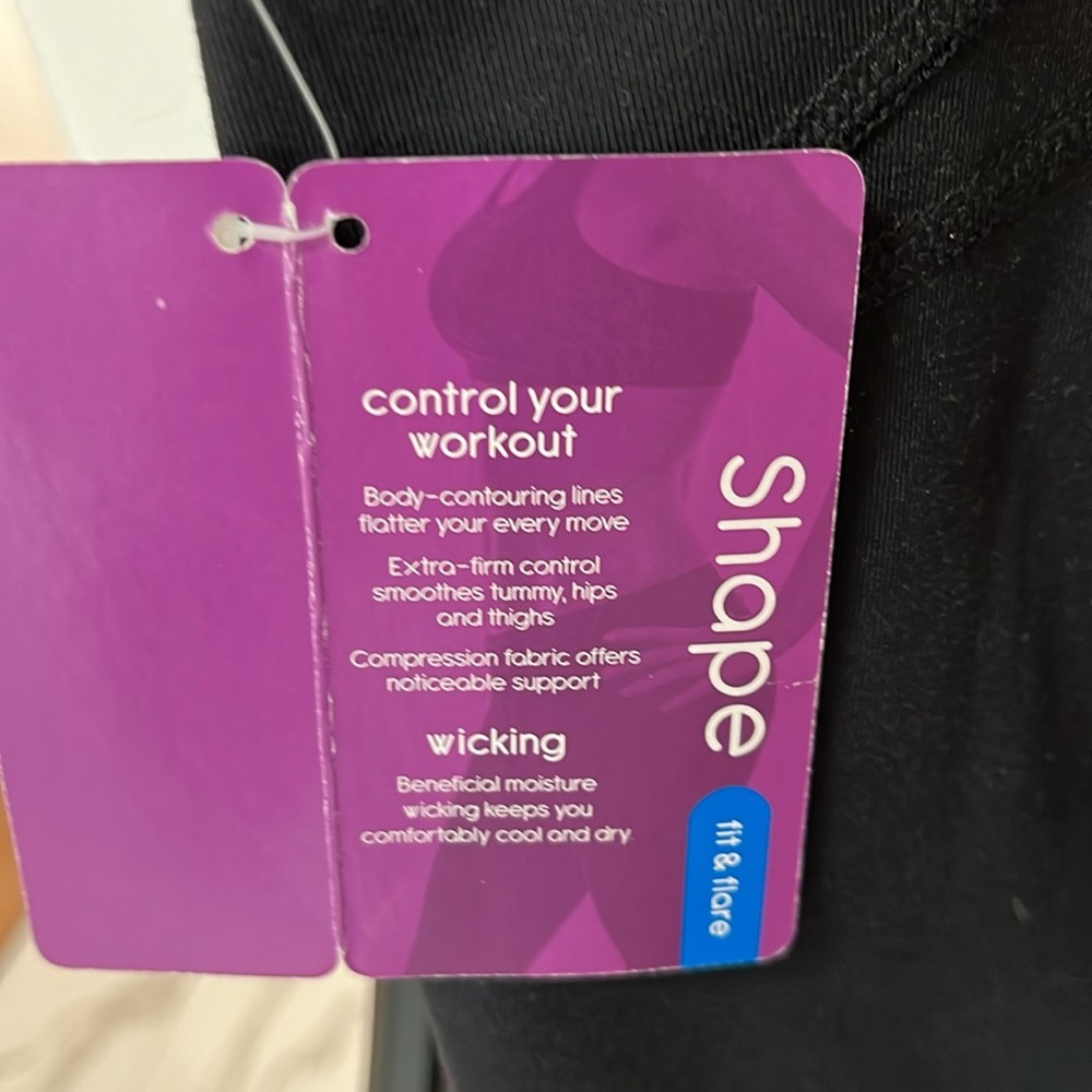 Tek Gear workout capris. New with tags. - Picture 3 of 4